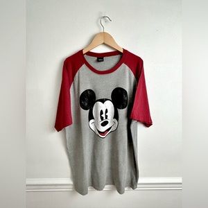 Disney T-shirt Sleepwear Mickey Mouse Men’s Size L Red Silver